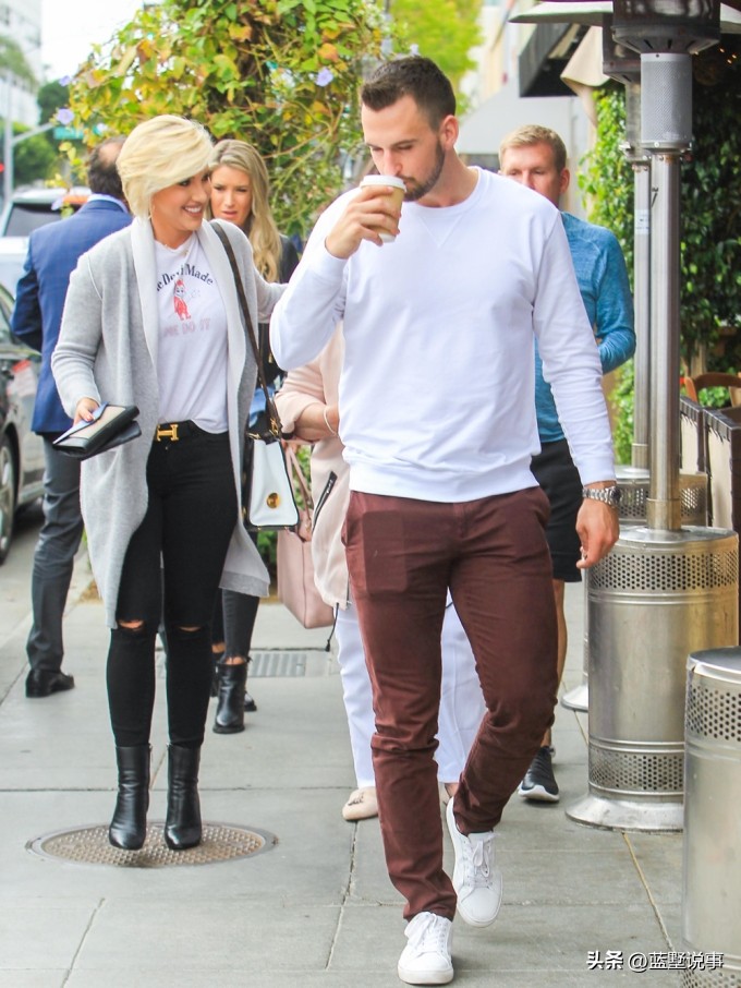 真人秀明星萨凡娜·克里斯利，不逊色卡戴珊姐妹却比她们低调