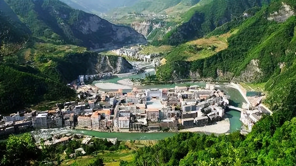 周正龙诈骗案判几年,周正龙的华南虎事件一审判决书