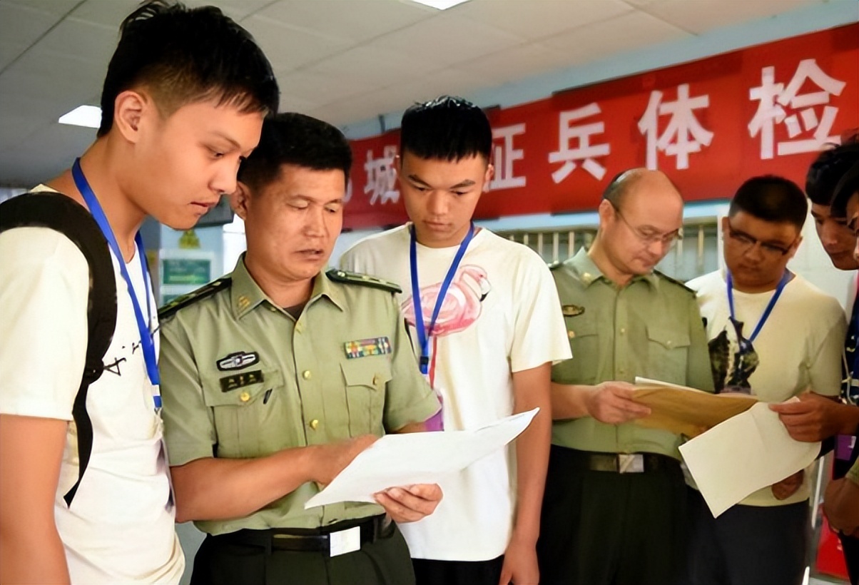 大学生入伍补贴政策,大学本科生应征入伍每年补助