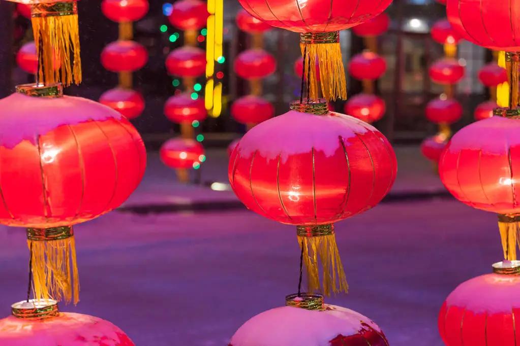 「绘画教程」新年主题水墨画课程-大红灯笼高高挂