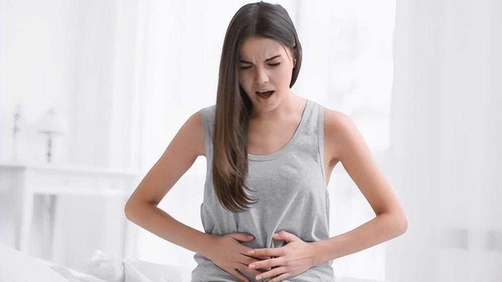 50多岁头老是痛是癌症吗,70岁妇女背后有时有痛感是癌症吗