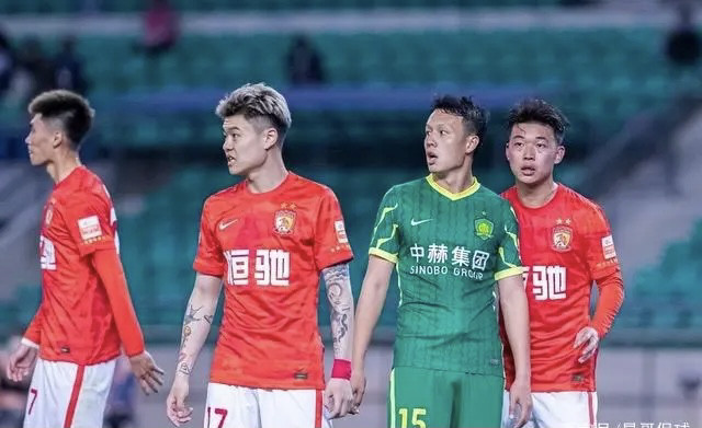 恒大韦世豪没上场吗,韦世豪软脚虾