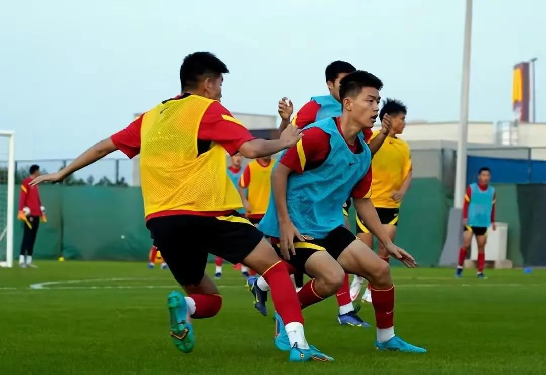 高洪波多次以弱胜强扬名亚洲,男足1-2遭日本逆转