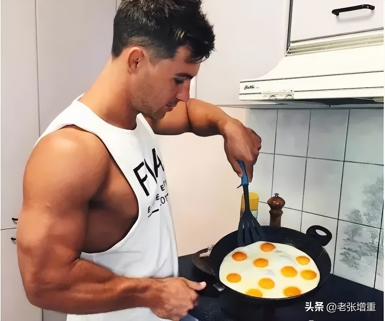 肚子太胖了很尴尬怎么办,肚子大但瘦怎么变壮