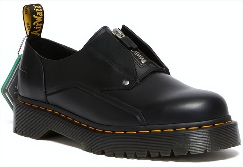 Dr. Martens与A-COLD -WALL*再度联手重塑经典