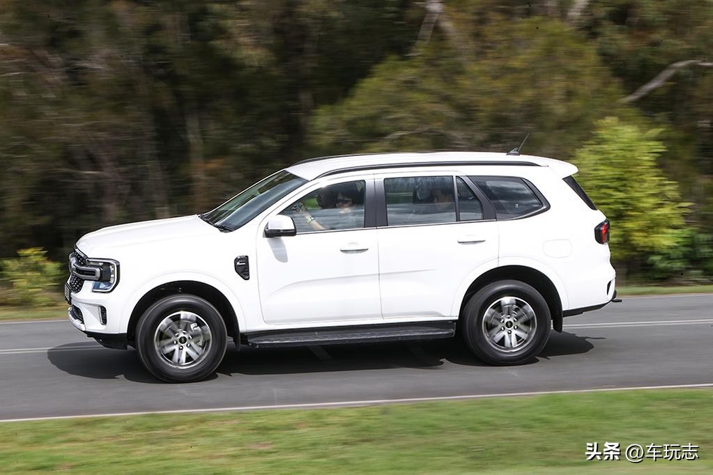 everest福特撼路者2023尺寸,福特全新撼路者海外试驾