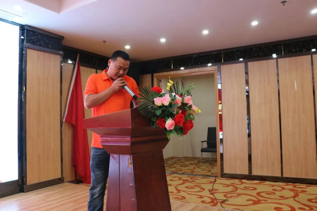 广能华发第七届高管群英大会系列报道—优秀门店主管曾坤发言