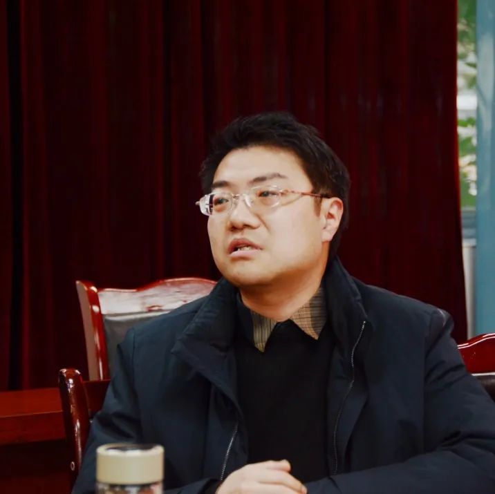 教育局领导到小学指导工作,教育局局长到小学校视察工作简报