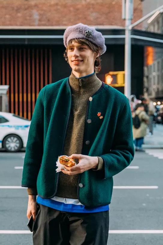 2018年最时髦的毛衣款式,2019年流行穿什么款式的毛衣