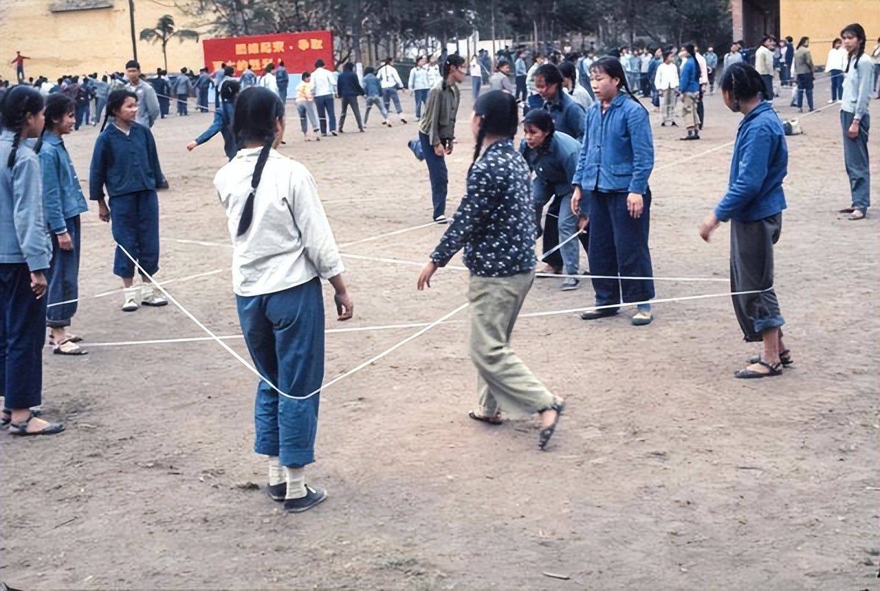 重温八十年代记忆：16张真实老照片带你回到那个令人怀念的时代！