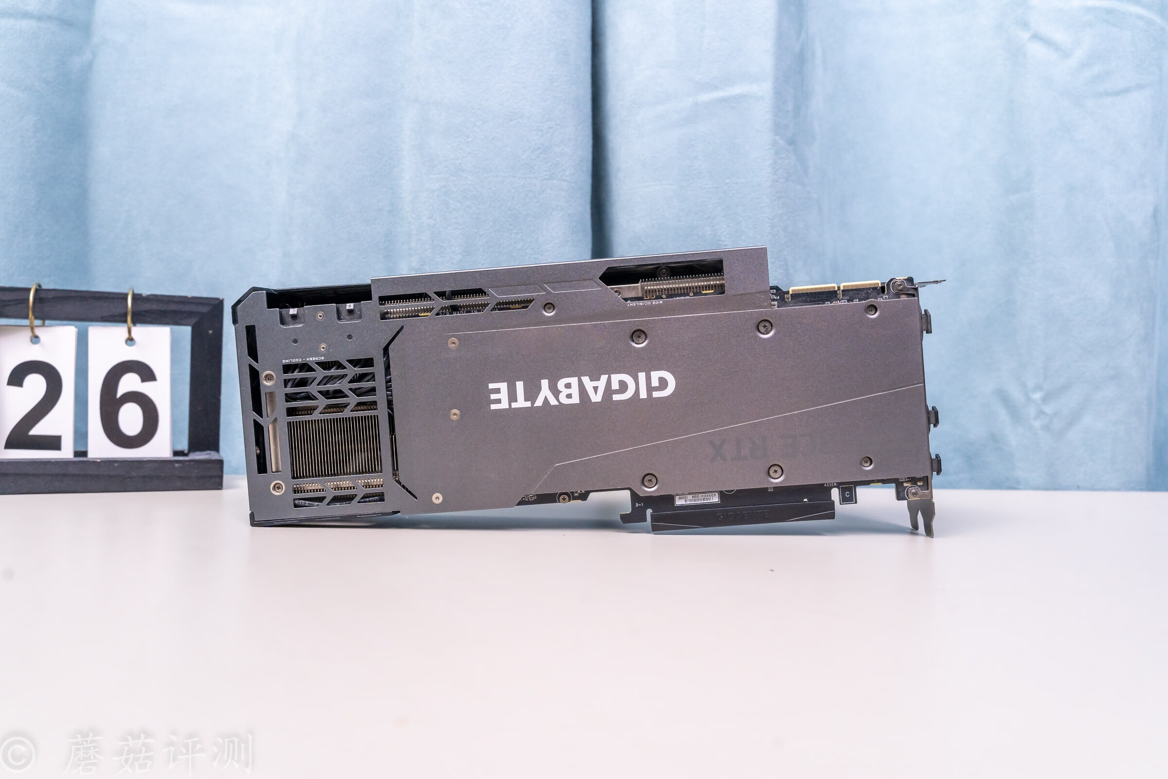 技嘉3090ti水雕显卡,技嘉rtx4090魔鹰oc怎么样