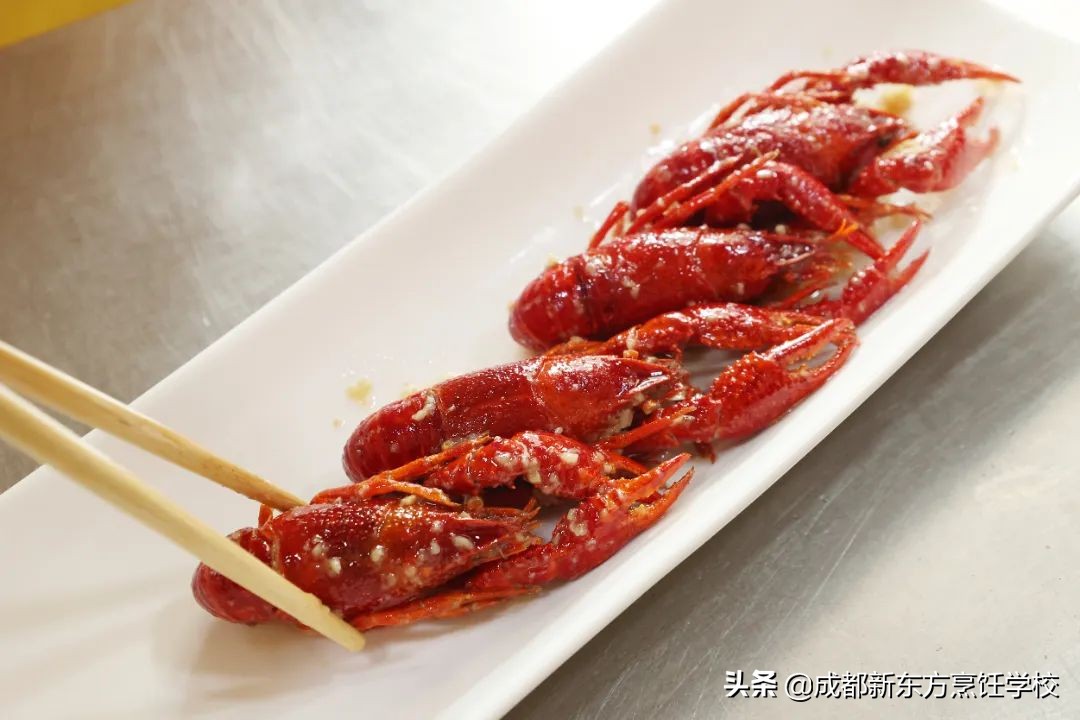 成都新东方烹饪学校招生简章,成都新东方烹饪学院咨询热线