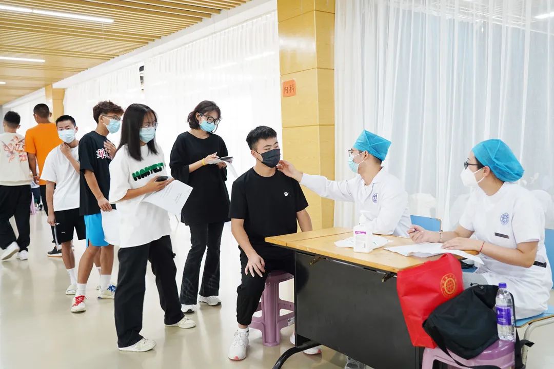 护航平安开学季,护航师生开学季