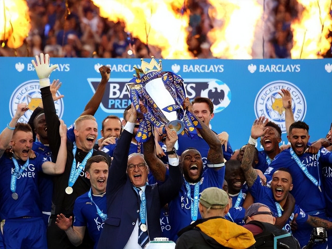 盘点足球史上5大惊天逆转,这该死的足球原话英文