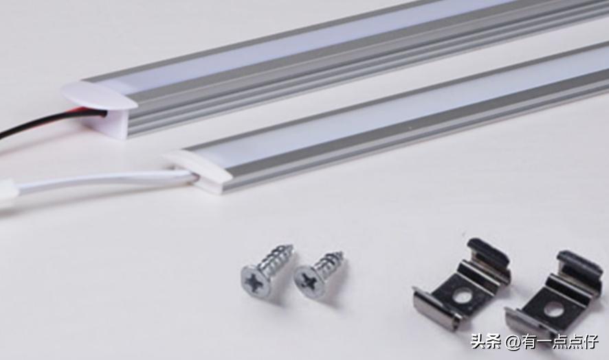 开放式厨房吧台柜设计实用,开放式厨房客厅一体吧台隔断