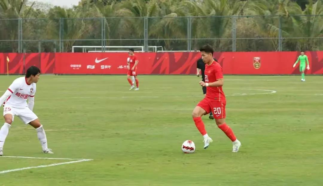 中国国足吴曦,中国男足vs新加坡武磊一条龙破门