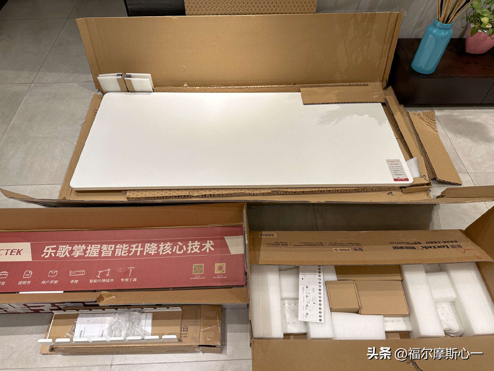 如何打造自己的电脑桌,如何合理布局电脑桌