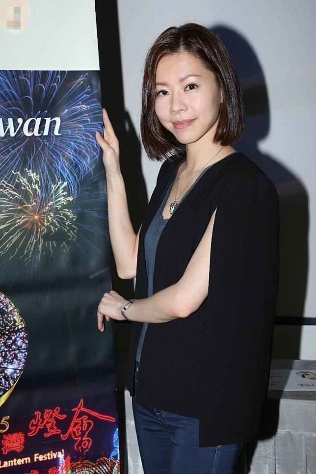 2002年落选港姐吕丽君,吕丽君港姐