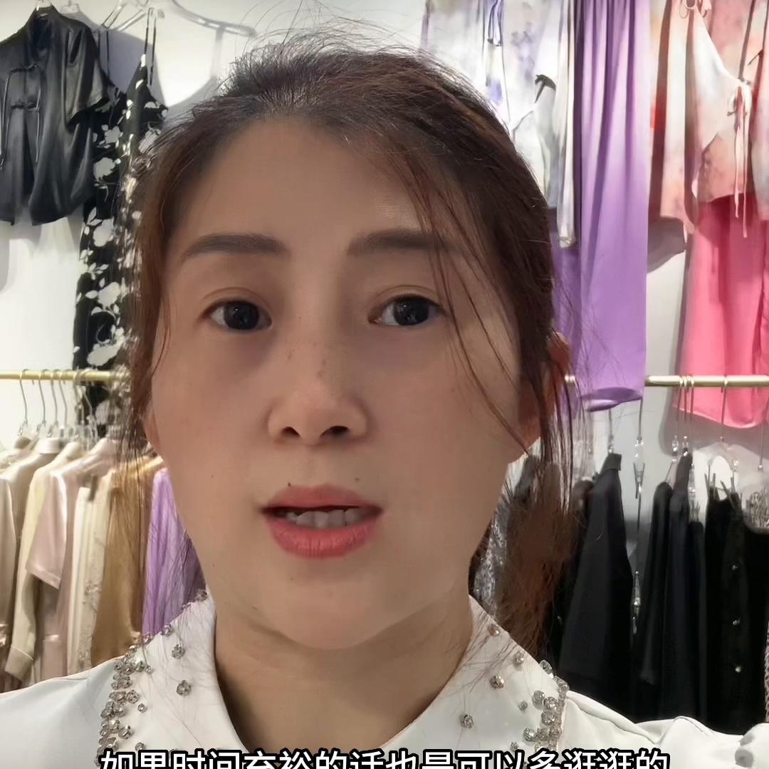 深圳南油高端女装批发攻略,深圳南油高端女装拿货一件代发