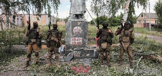 巴赫穆特绞肉机伤亡情况,反复拉锯