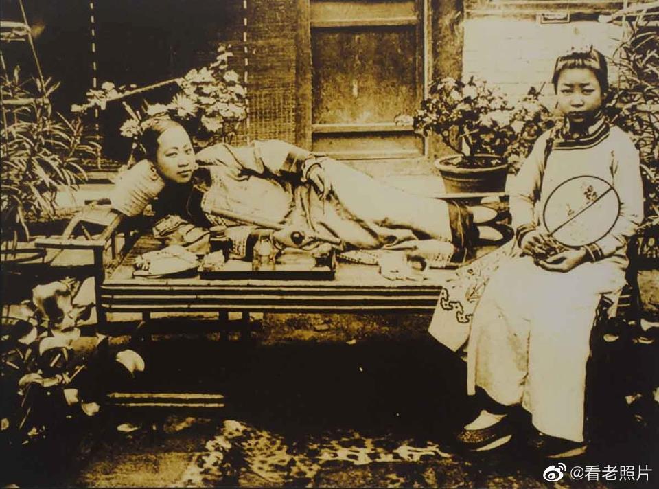 日军日记：*安妇慰**不服从管教，我很愤怒，用*刀刺**插入她的*体下**