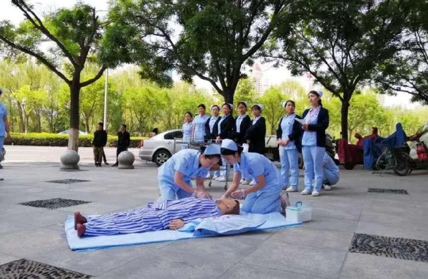 男性的乳头是用来干嘛的？除了区分“正反面”，还有这四个作用