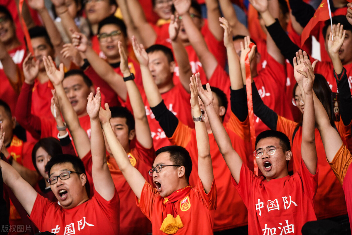 李霄鹏为什么不打佩莱,李霄鹏为啥不邀请郝伟