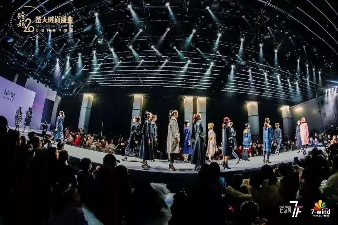 从悦人到悦己的脱胎换骨的改变,从悦己开始