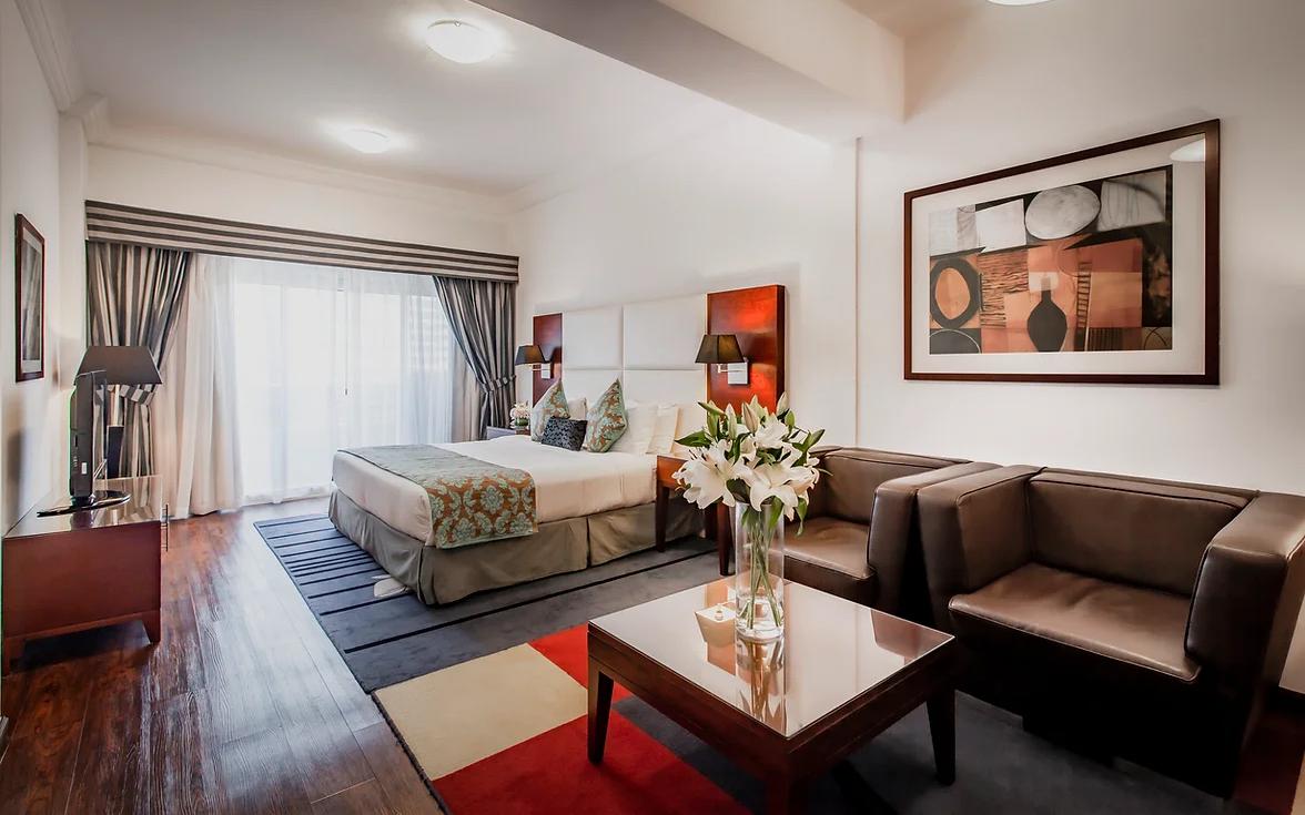 奖项认可+驴友好评，推荐沙迦金沙酒店和公寓，4个理由足矣