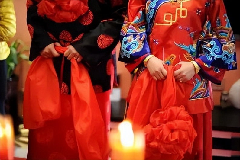 风流女作家余美颜，睡了3000个男人，人称欲女，她不服气？