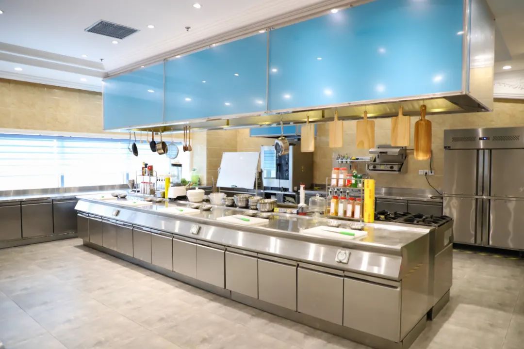 为什么不推荐去机构当老师,为什么说不能进培训班学技术