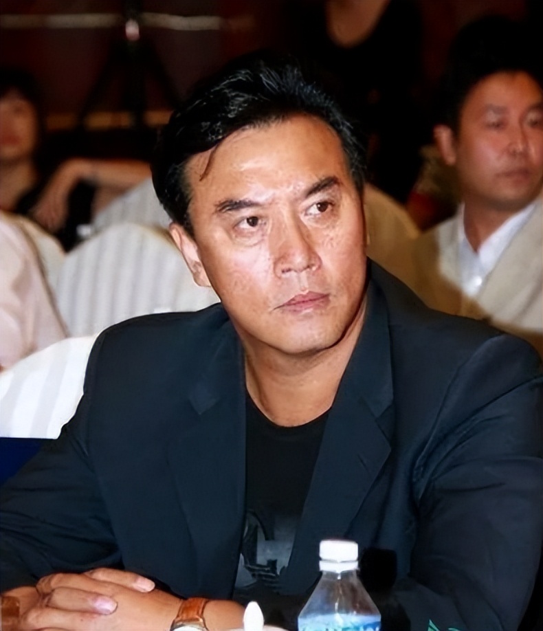 张山女儿张嘉芸和陈佩斯一家关系,张山女儿与陈佩斯