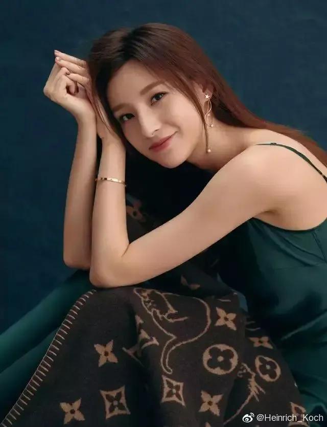 马凡舒登上央视新闻,马凡舒24年春晚片段