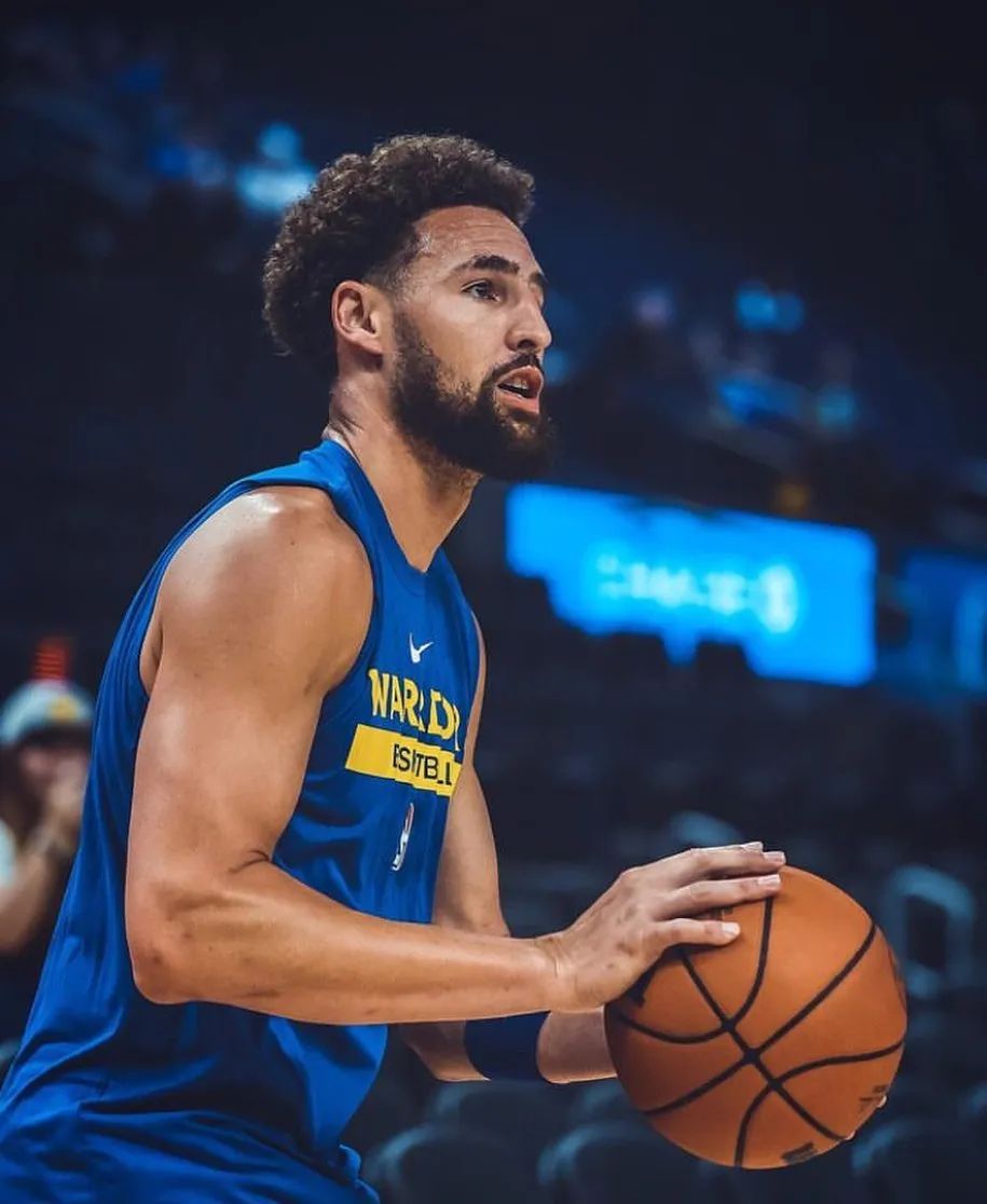 年薪4060万美元！三分不如威少！勇士最大的问题是他