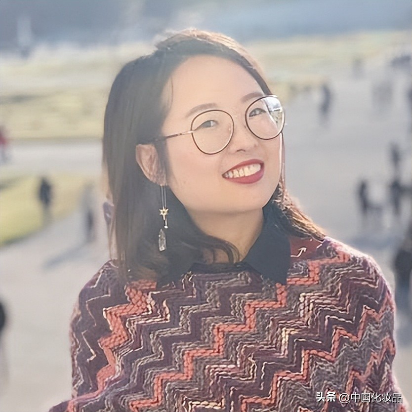 从博士到“达人”从“小白”到顾问TA们与化妆品有一段美丽故事