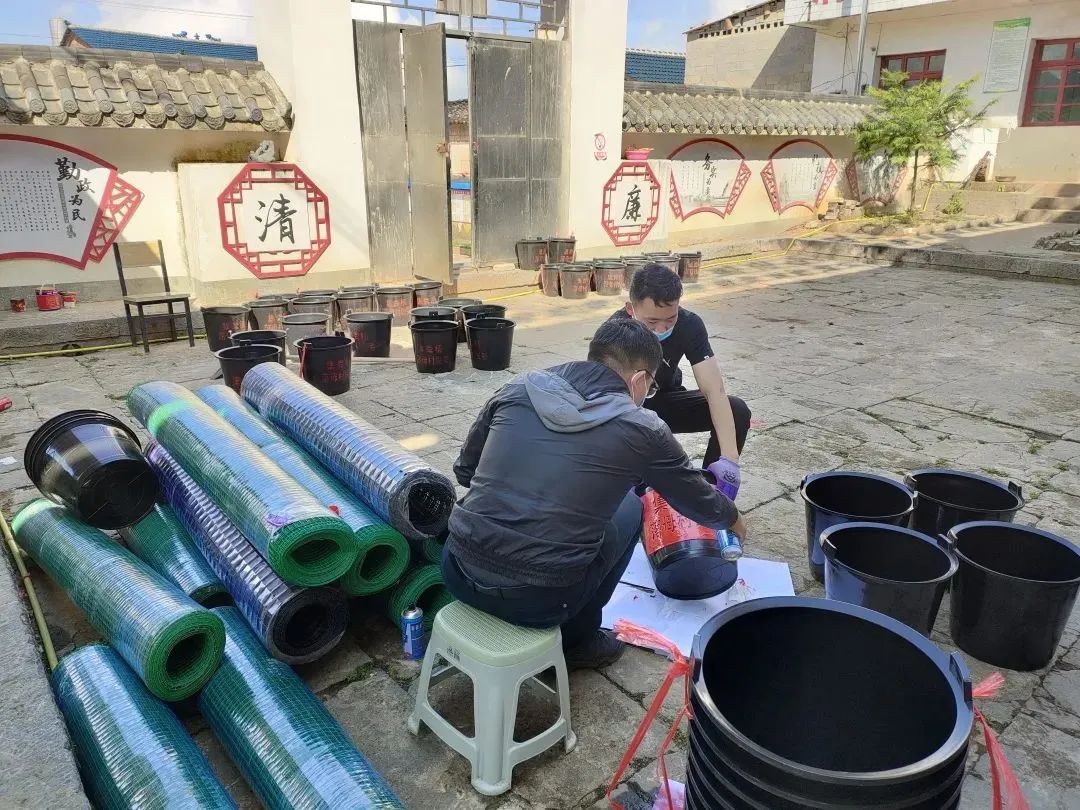 驻村就要住进群众的心里,驻村干部要驻进群众心坎里