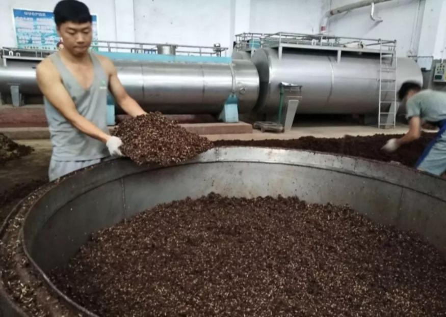 浓香型纯粮食白酒成本是多少,纯粮酿造白酒一斤成本多少钱