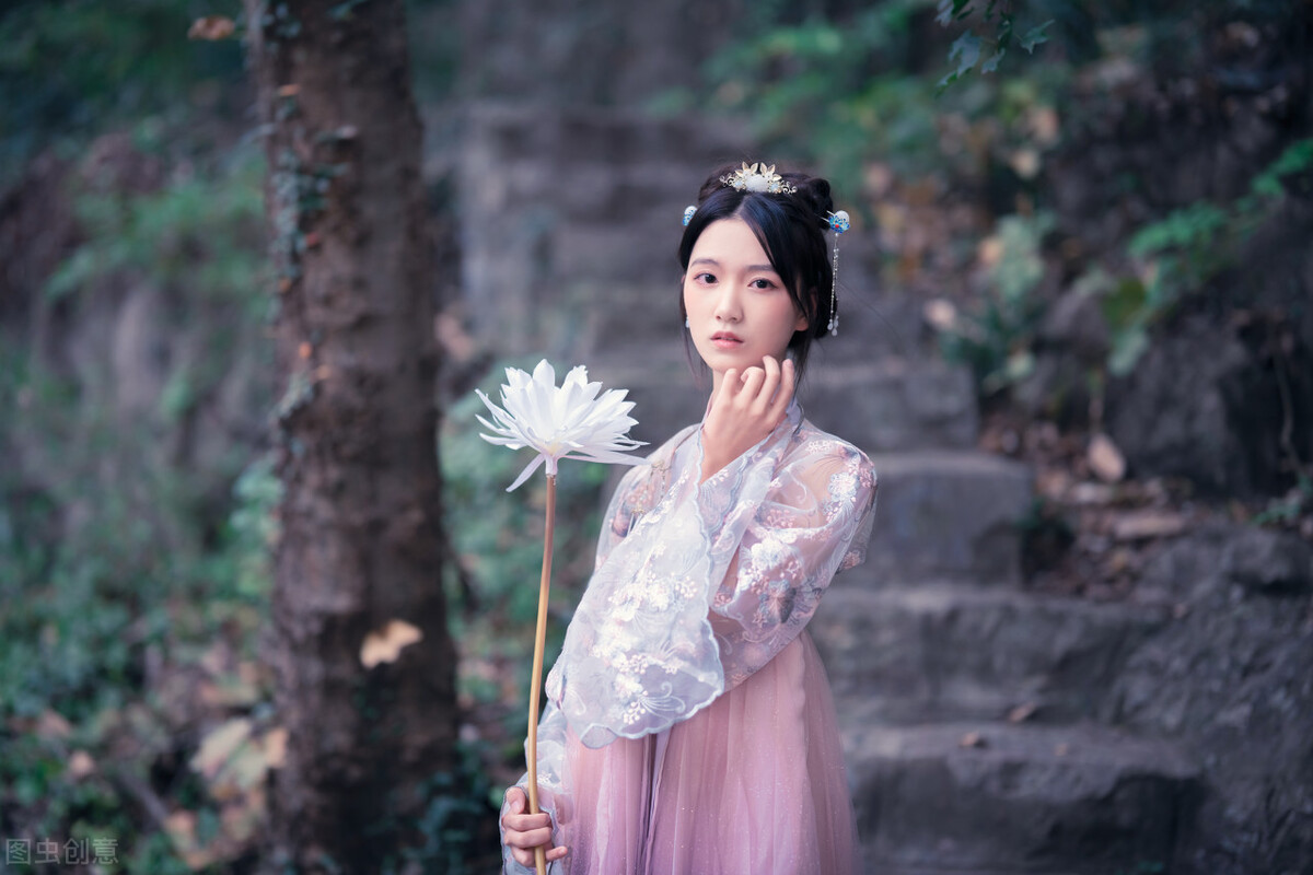 老公过度抠门，正常生活处处受限怎么办？两个妙招支给您