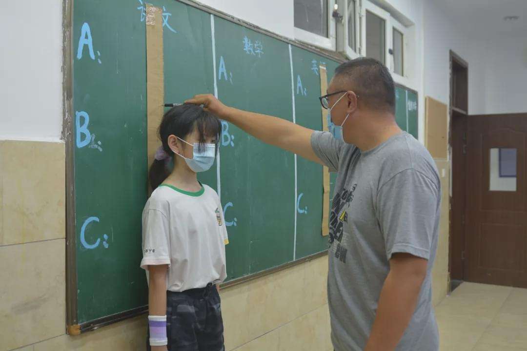 生长发育期小孩如何提高身高,儿童小学时期怎么才能长高