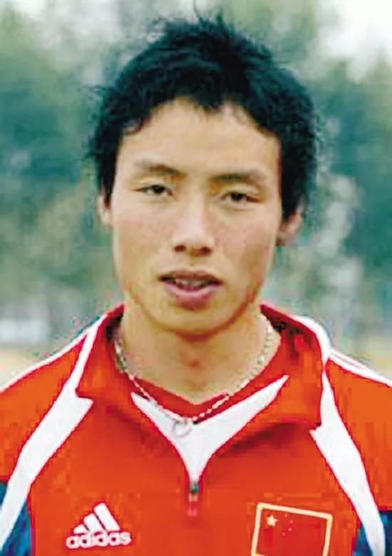 回顾国足最惨痛失利0-8不敌巴西,主场惨败韩国最该检讨的不是国足