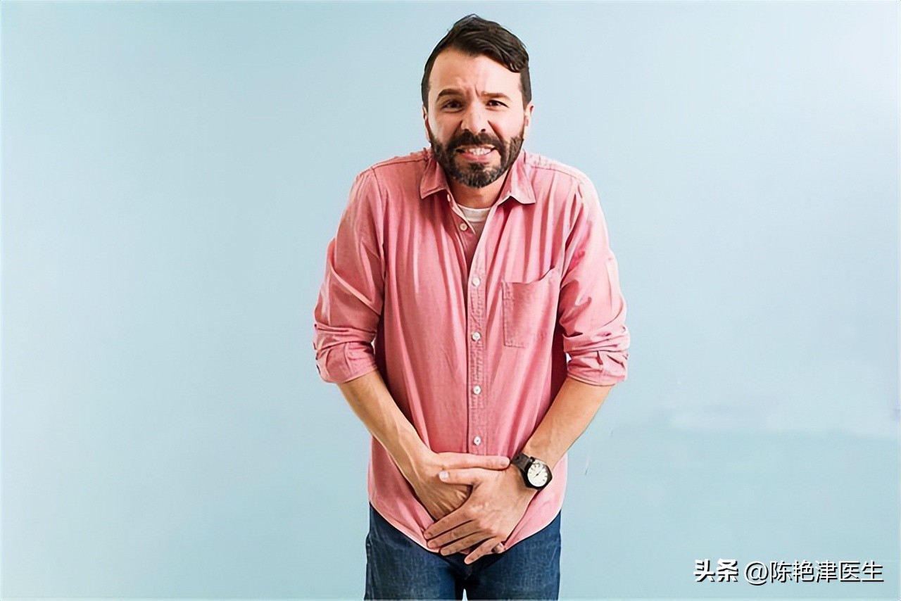 体检查出肾结石怎么办？医生：2个方法，或能让肾结石离开身体