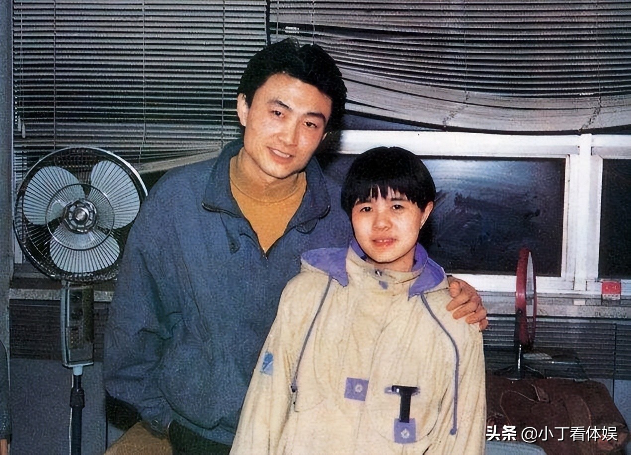 主持人王宁为啥要娶刘纯燕,央视主持人王宁现况