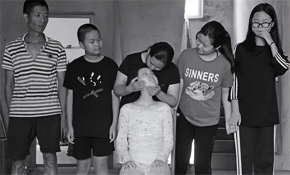 15岁白血病女孩的悲情心愿,4岁白血病女孩临死前说的话