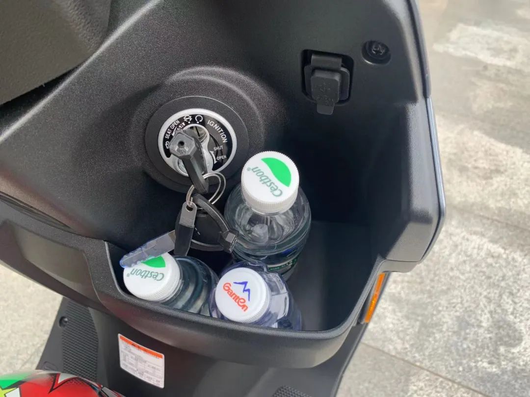 豪爵虎鲨vx125真实测评,豪爵虎鲨vx125和铃木ue125买哪个好