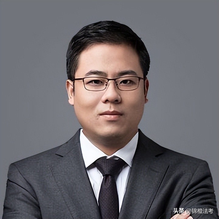 法考民法钟秀勇和张翔哪个好,民法是听张翔的还是钟秀勇的