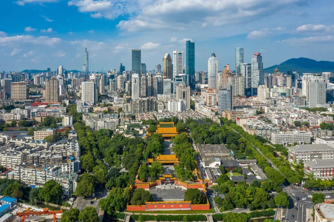 以城相见南京,以诚相见心诚则灵