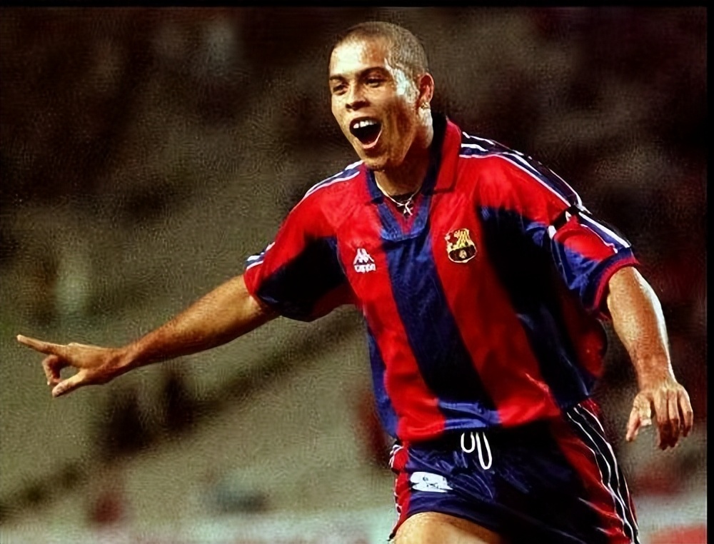 从无人问津到万众瞩目全集,从无人问津到万人追捧