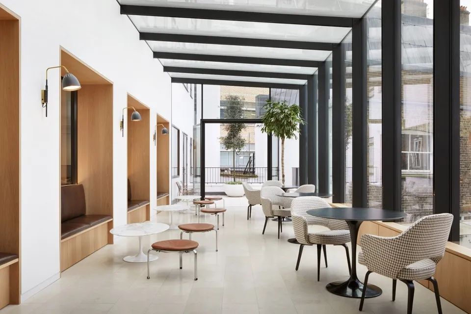 时尚办公室翻新设计风格,现代办公室翻新设计风格