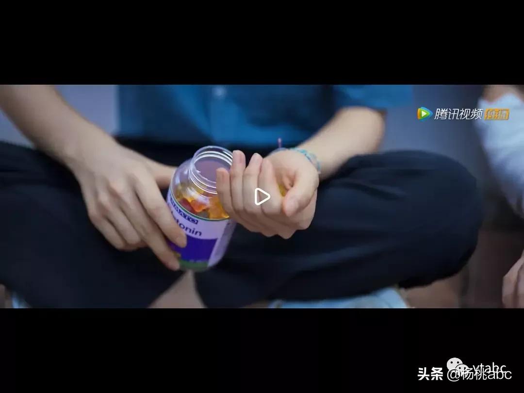 不吃颗“糖”睡不着，这届年轻人到底是养生还是嘴馋？