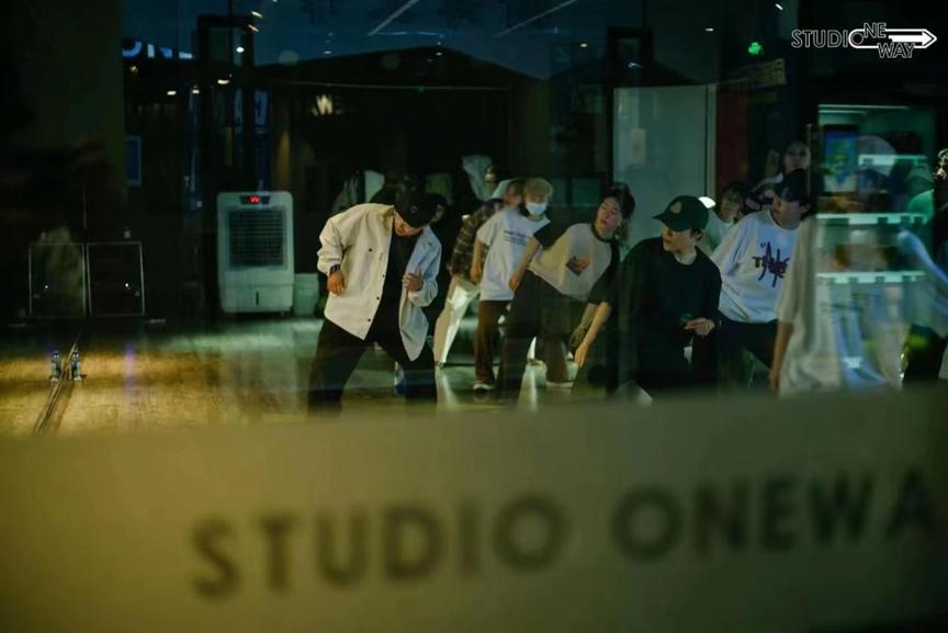 第四届中国街舞盛典张艺兴,中国街舞运动推广大使张艺兴简历